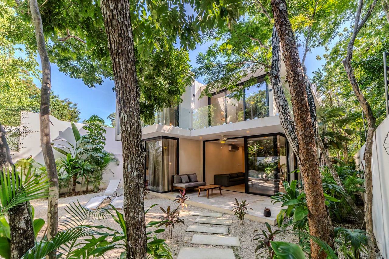 Villa Las Almas for Sale in Tulum: Luxurious 5-Bedroom Retreat with Income Potential