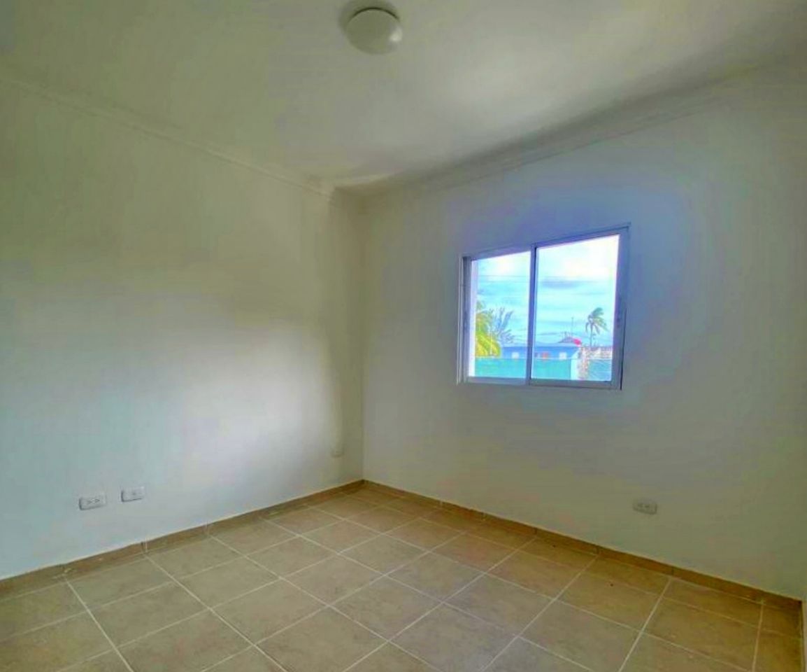 2 Bedroom Condo-Opportunity-Investment-Spacious photo 4