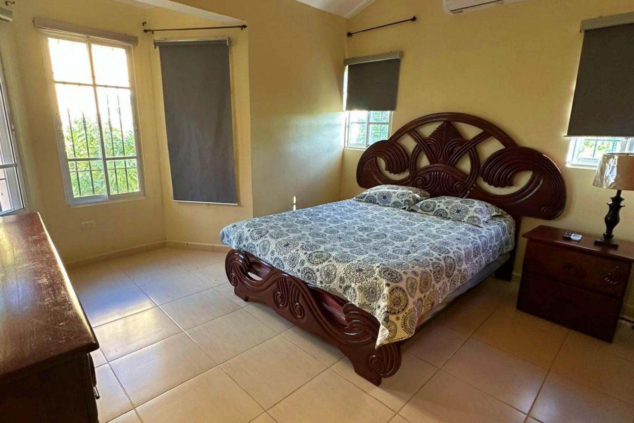 Spacious and Comfortable Villa for Rent in Costa Bávaro photo 4