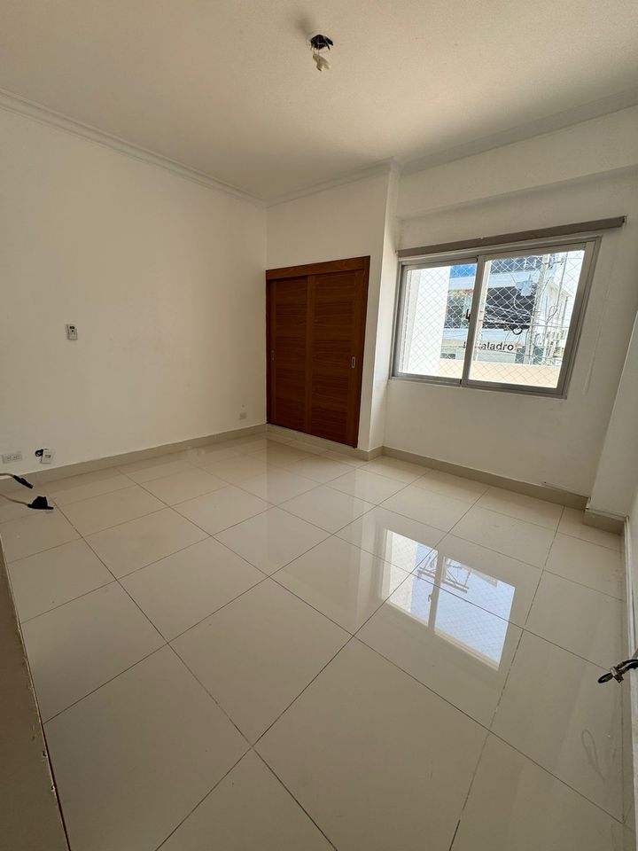 Apartamento en renta en el Millón Santo Domingo photo 4