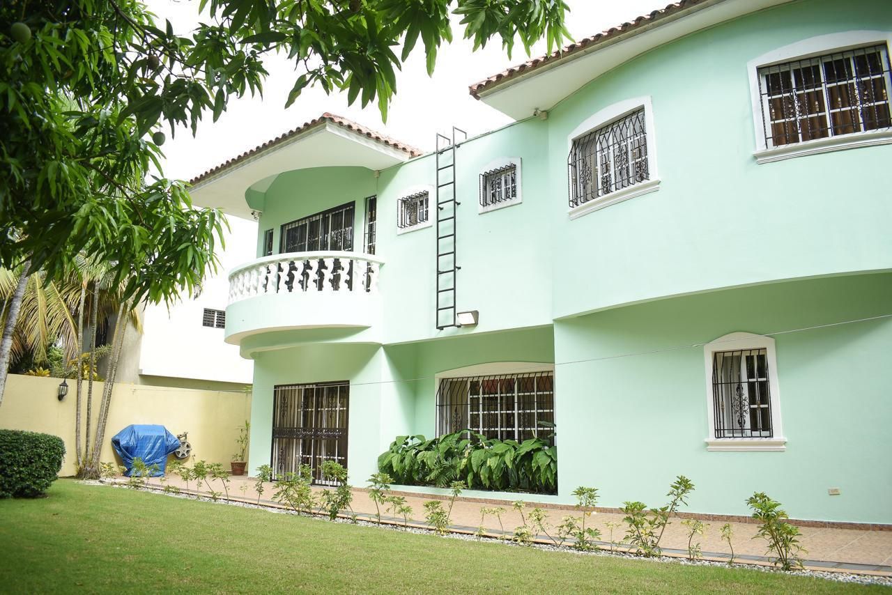 Casas en Venta Arroyo Hondo, Santo Domingo D.N.