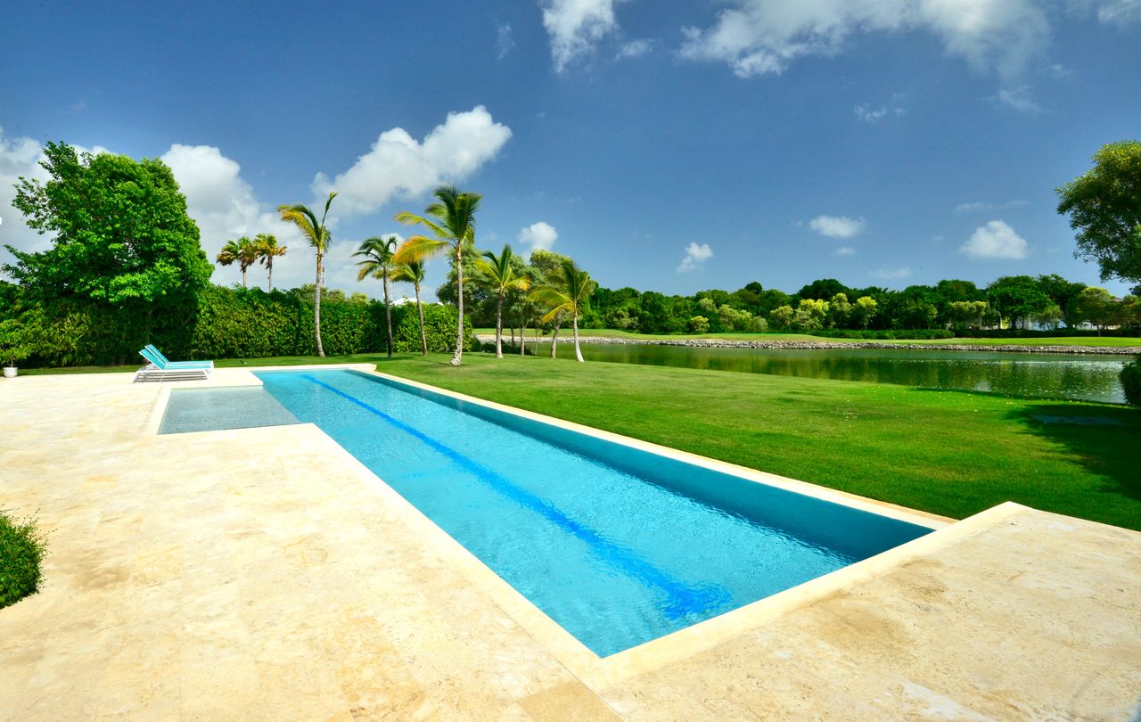 LAKESIDE SPLENDOR: A LUXURIOUS, FUN, AND MODERN SEVEN BEDROOM AND SEVEN AND  A HALF BATHROOM VILLA LOCATED IN THE BEAUTIFUL PUNTA CANA RESORT AND CLUB.  - TCG Dominicana